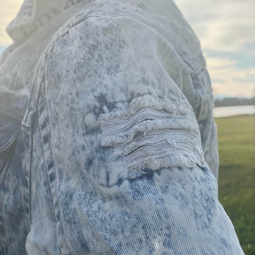 Jean Jacket - Picture 4 of 11